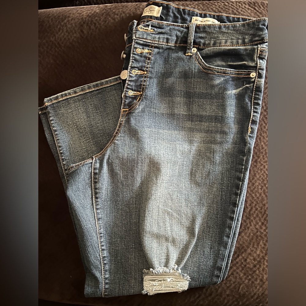 Pre-LOVED Jessica Simpson mid rise straight ankle jeans. Size 16W. EUC.